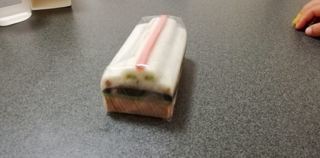 鈴廣のトミカかまぼこ パトカーの画像
